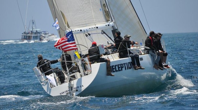 Deception enters the course © Kimball Livingston/Transpac